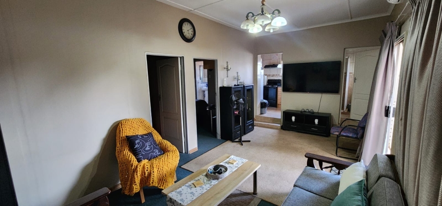 7 Bedroom Property for Sale in Flamwood North West